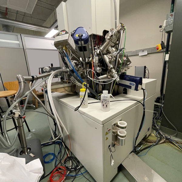Hitachi NX 5000 FIB-SEM (Focused Ion Beam - Scanning Electron Microscope)
