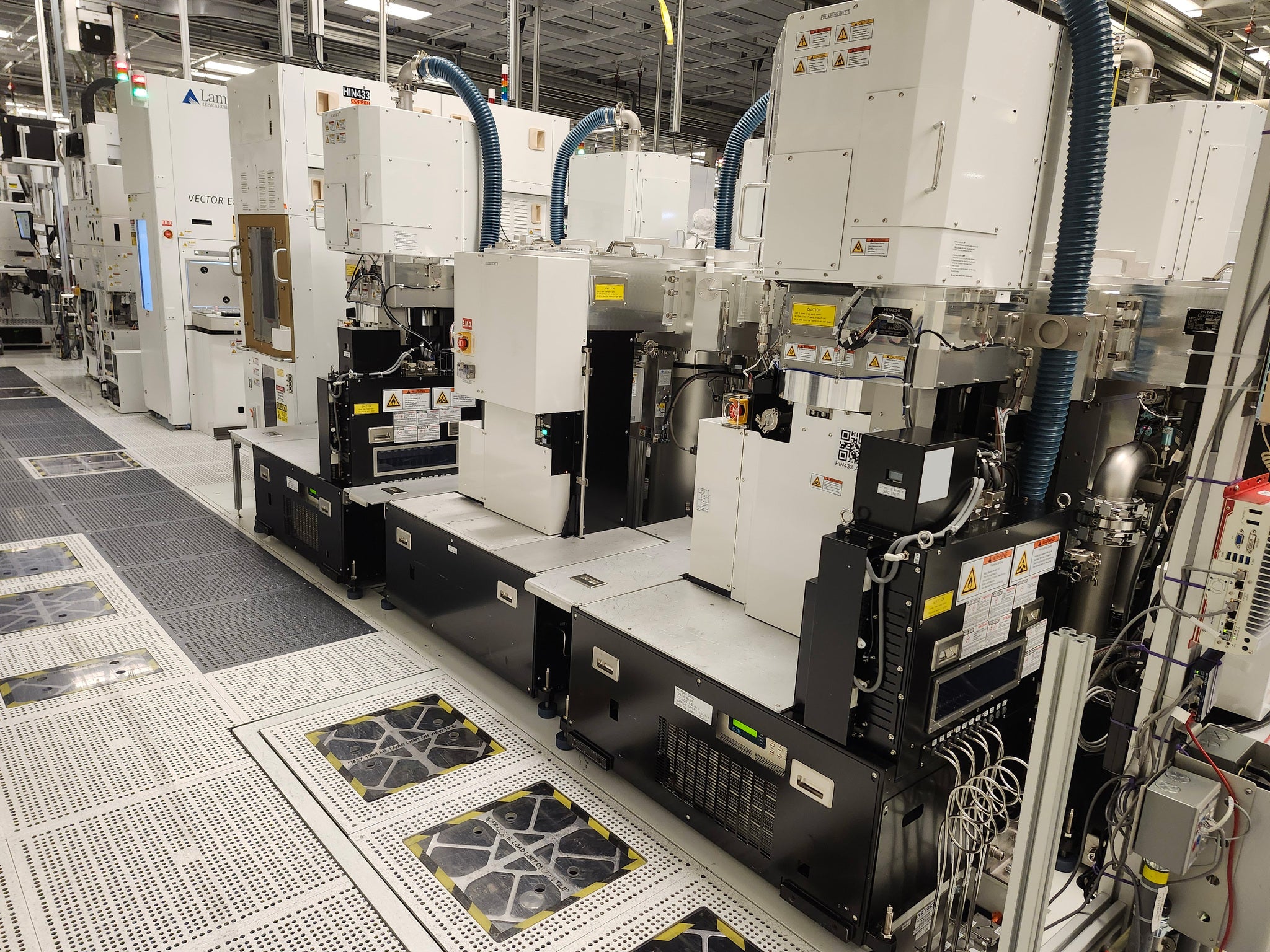 Hitachi 9000 Series Etch System – Bridge Tronic Global