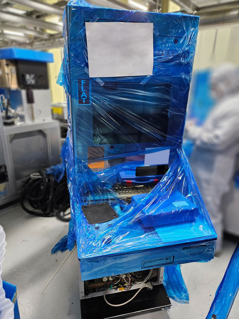 Hitachi S 8820 CD-SEM (Critical Dimension Scanning Electron Microscope)