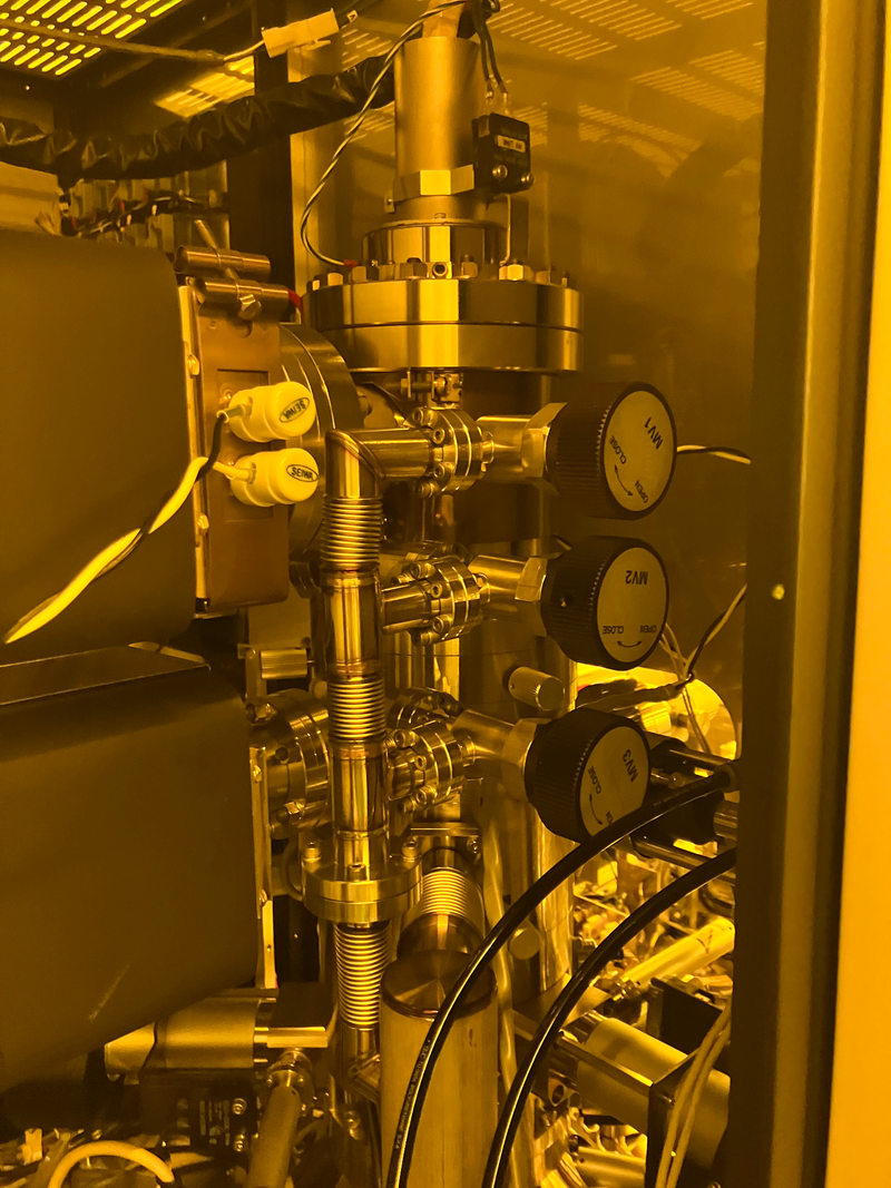 Hitachi S 9220 CD-SEM (Critical Dimension Scanning Electron Microscope)