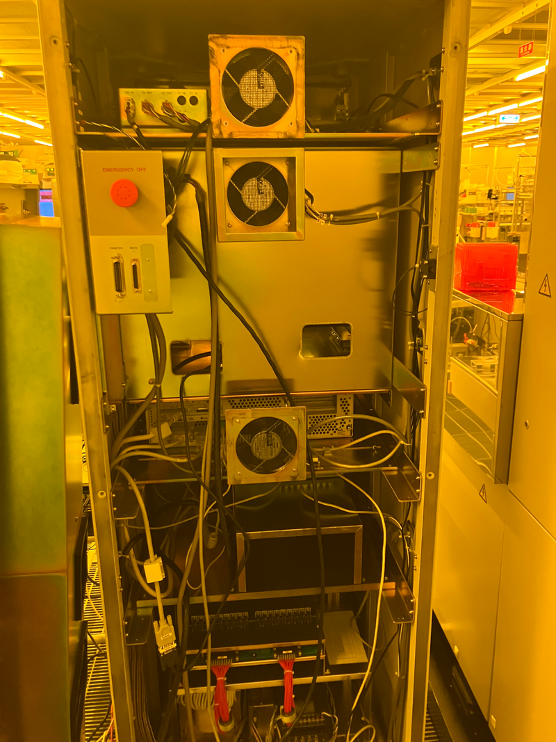 Hitachi S 9220 CD-SEM (Critical Dimension Scanning Electron Microscope)