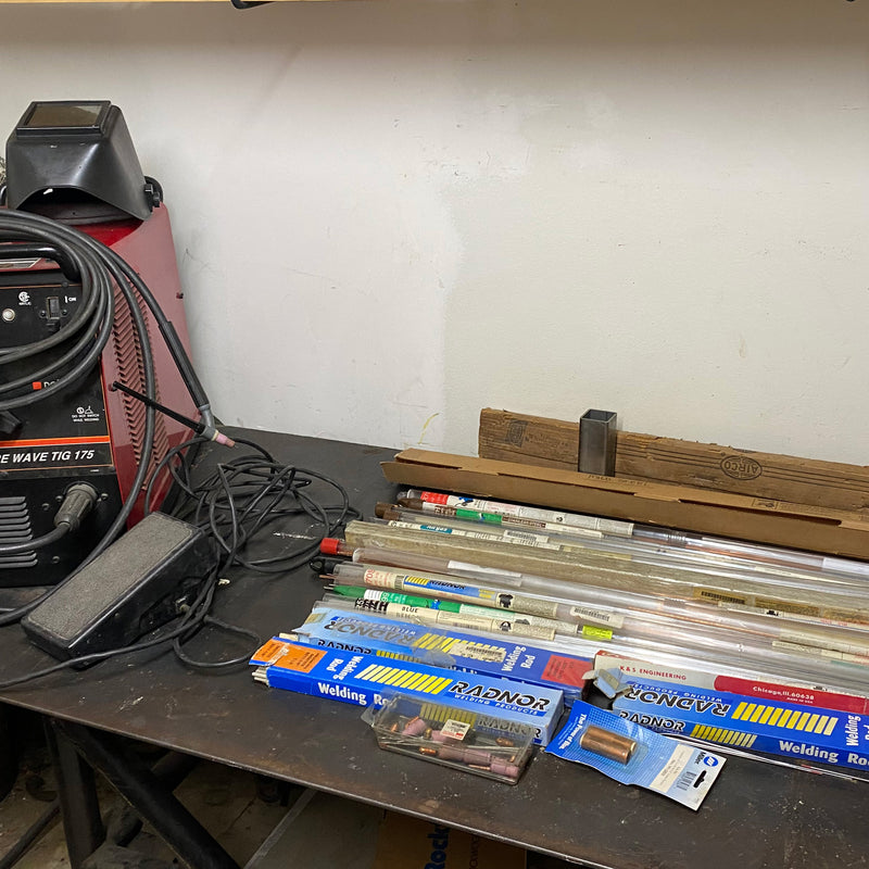 Lincoln Square Wave TIG 175 Welder