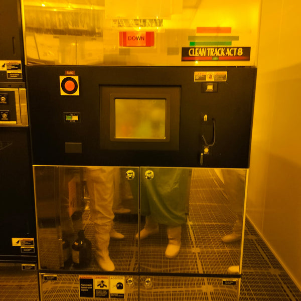 Tel Clean Track Act 8 Coater / Developer