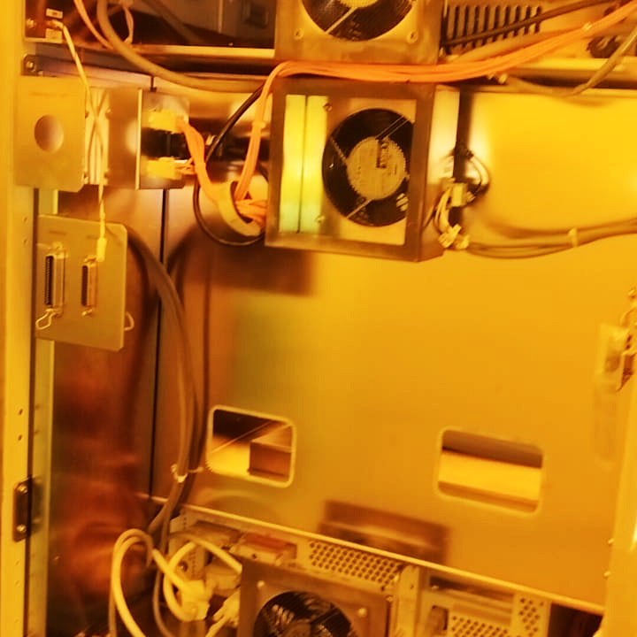 Hitachi S 8840 CD-SEM (Critical Dimension Scanning Electron Microscope)