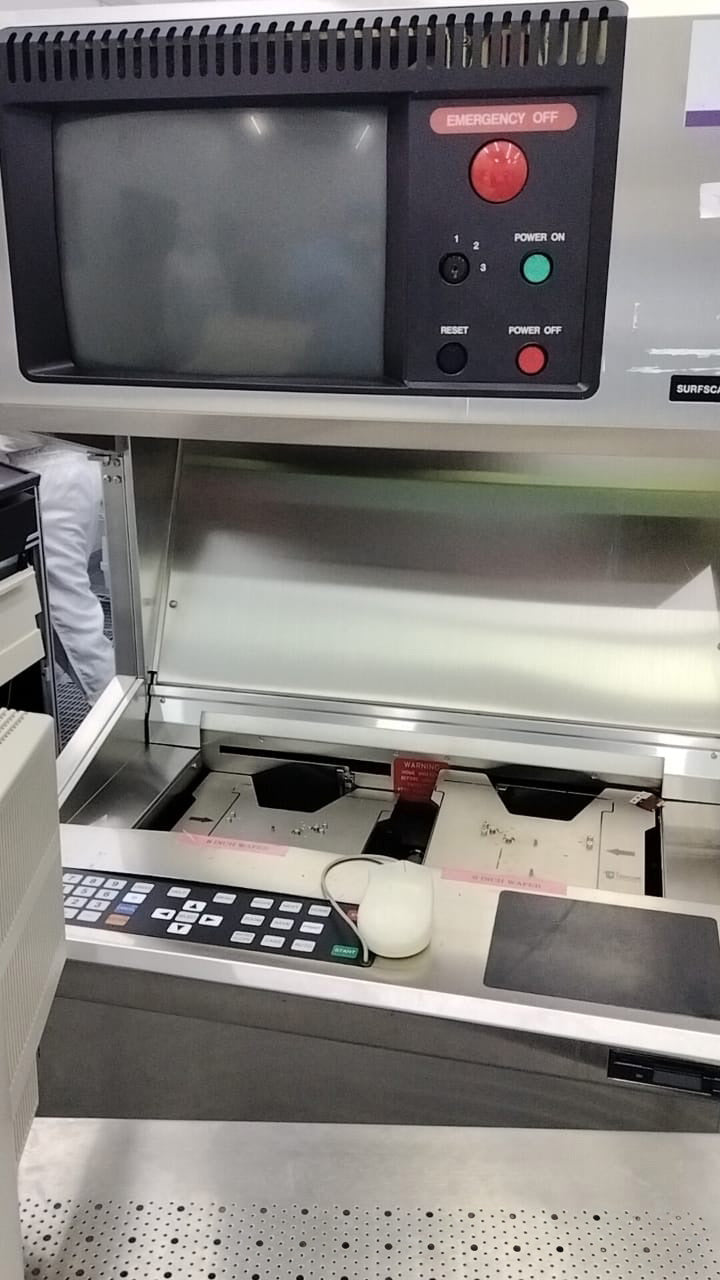 KLA Surfscan 6220 Particle Defect System