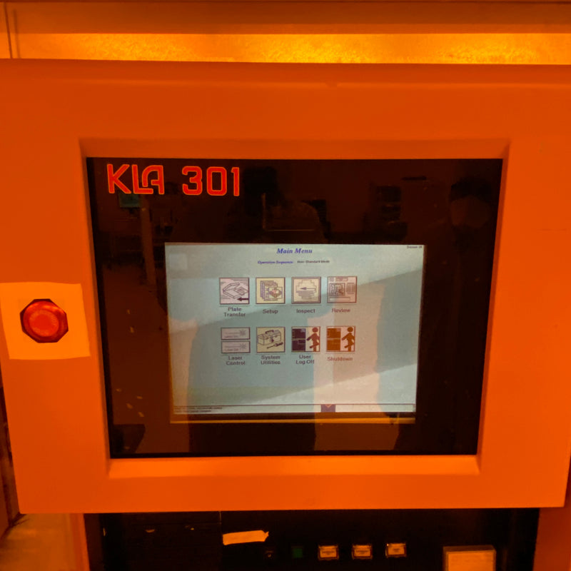 KLA 301 350-4 C 2 Photomask Inspection