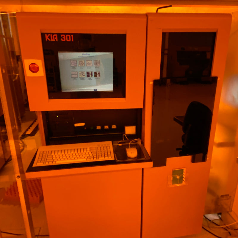 KLA 301 350-4 C 2 Photomask Inspection