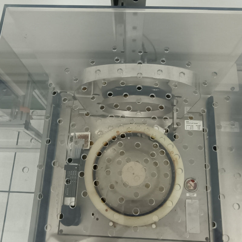 SUSS Delta 80 Spin Coater / Developer
