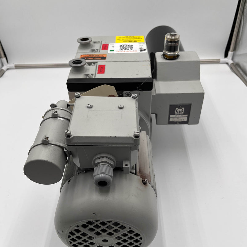 Leybold Trivac D 8 B Rotary Vacuum Pump