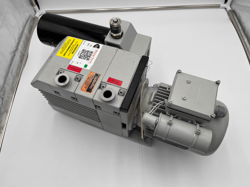 Leybold Trivac D 8 B Rotary Vacuum Pump