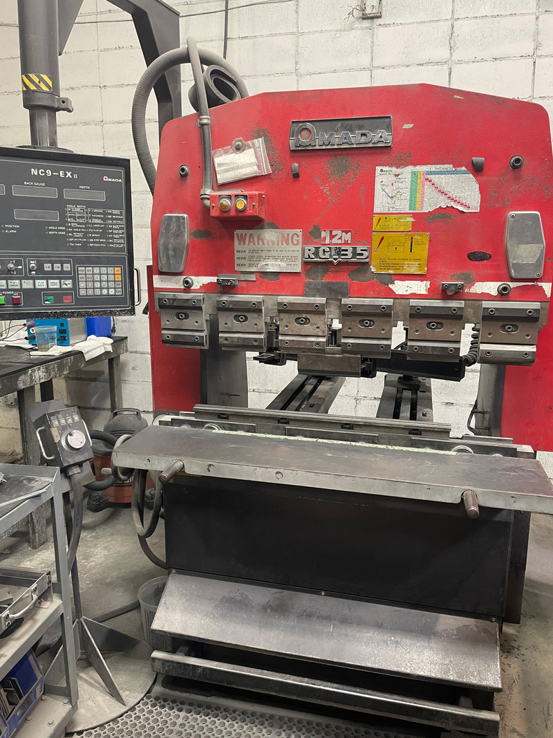 Amada RG-35 Press Brake