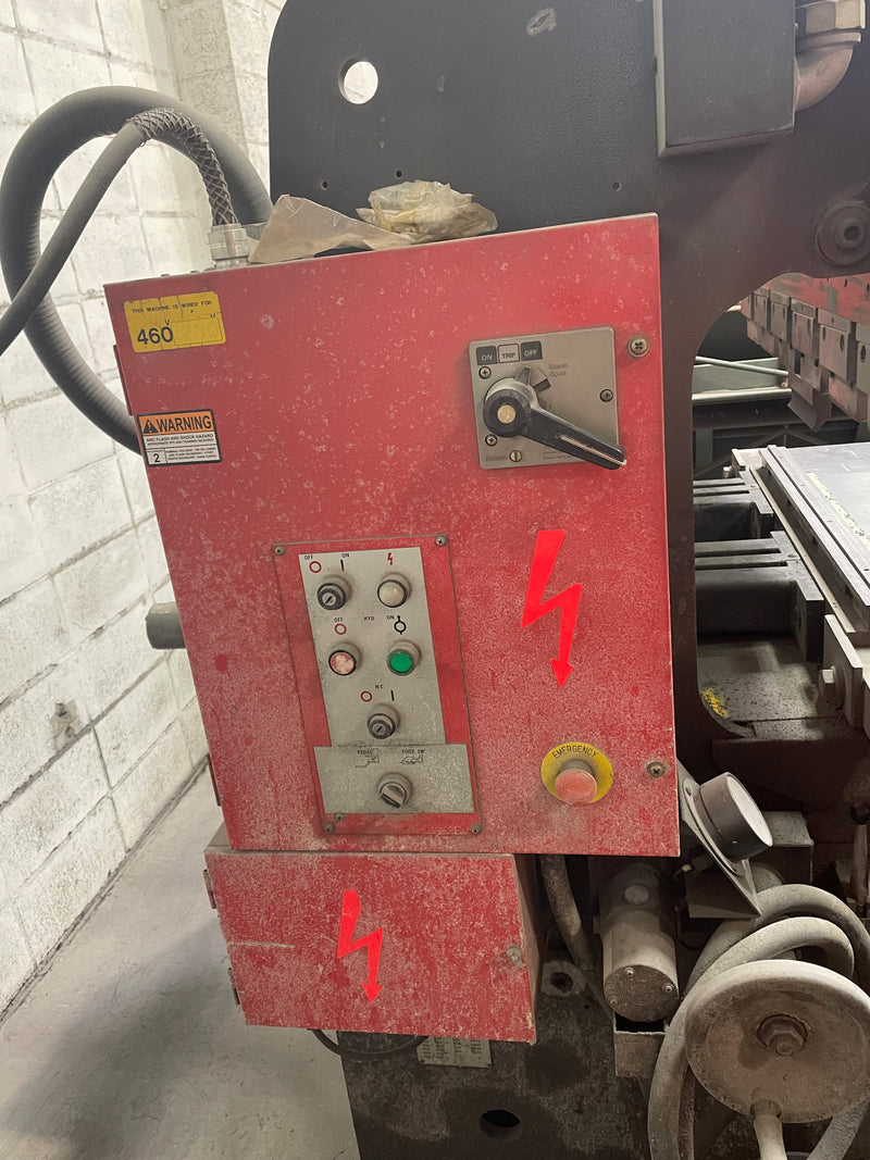 Amada RG-35 Press Brake