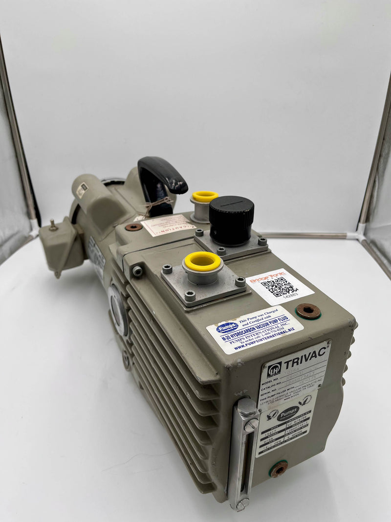 Leybold Trivac D 16 A Rotary Vane Pump