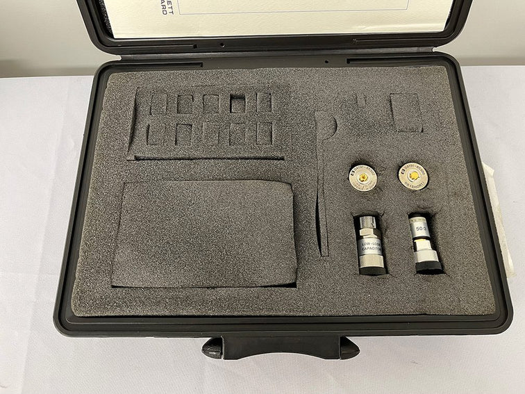 Keysight / Agilent 16195 A APC 7 7mm Calibration Kit