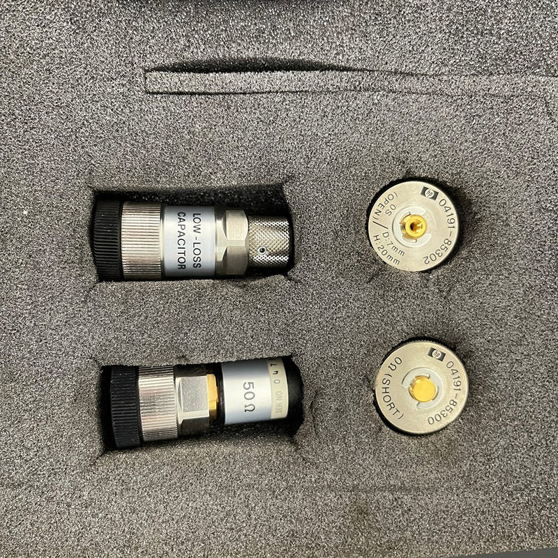 Keysight / Agilent 16195 A APC 7 7mm Calibration Kit