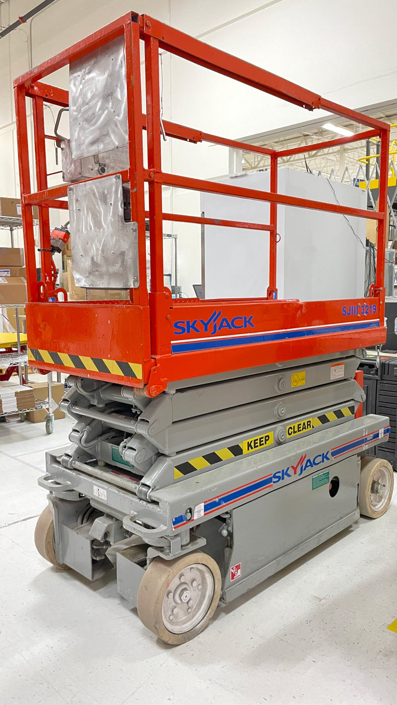 Skyjack SJIII 3219 Scissor Lift