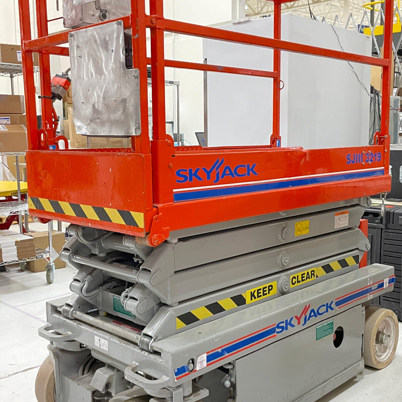 Skyjack SJIII 3219 Scissor Lift