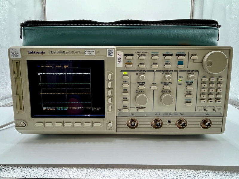 Tektronix TDS 684 B Digital Real-Time Oscilloscope