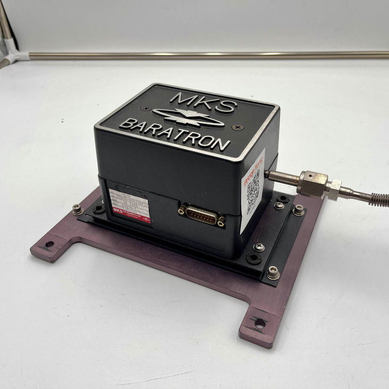 MKS Baratron 390 HA 00010 SP 12 Pressure Sensor