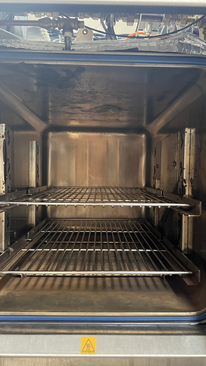 Getinge 422 LS Autoclave