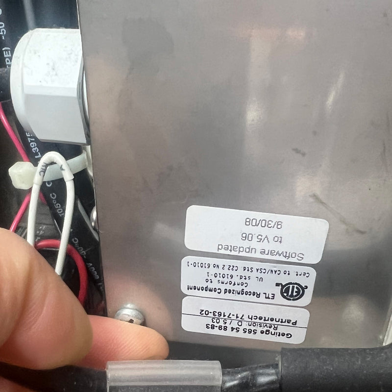 Getinge 422 LS Autoclave