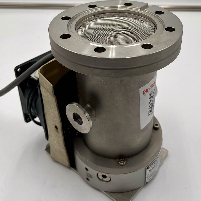 Pfeiffer TPU 050 Vacuum Pump