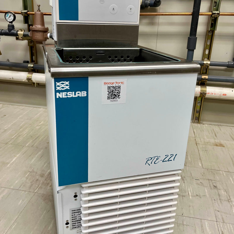 Neslab RTE 221 Chiller