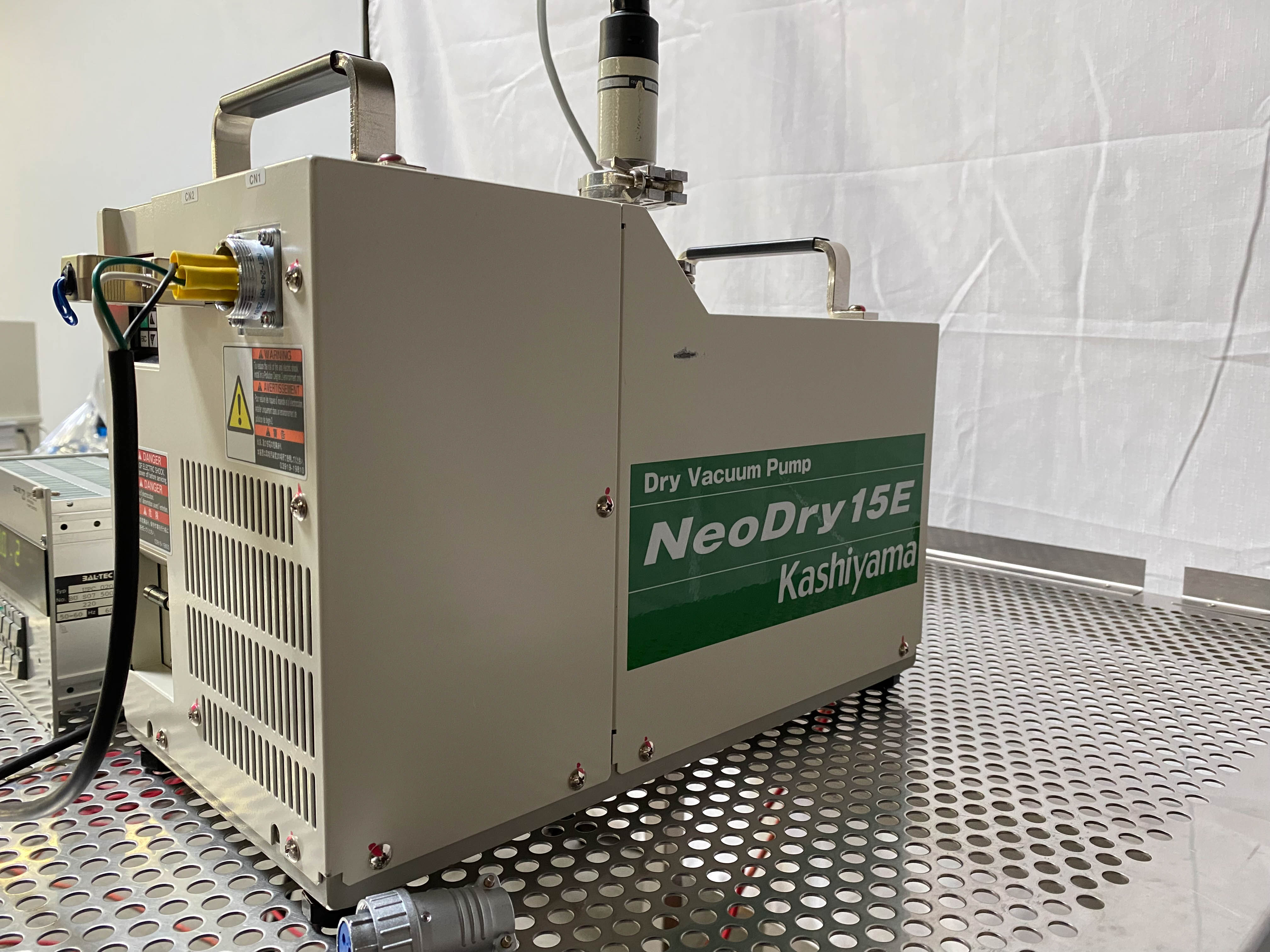 Kashiyama NeoDry 15 E-1 Dry Vacuum Pump – Bridge Tronic Global