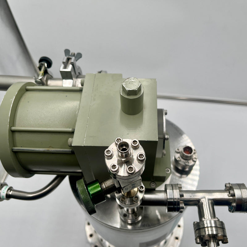 CTI Helix Cryo-Torr 8 High Vacuum Pump