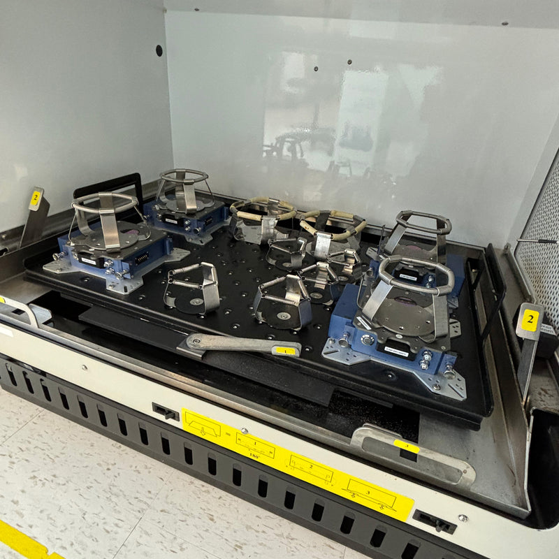 New Brunswick Scientific Innova 44 Shaker Incubator