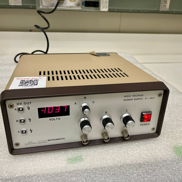 Physik Instrumente P 263 High Voltage Power Supply