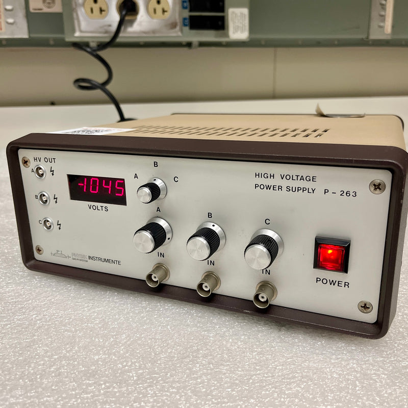 Physik Instrumente P 263 High Voltage Power Supply