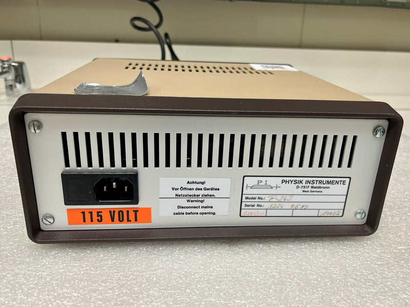 Physik Instrumente P 263 High Voltage Power Supply