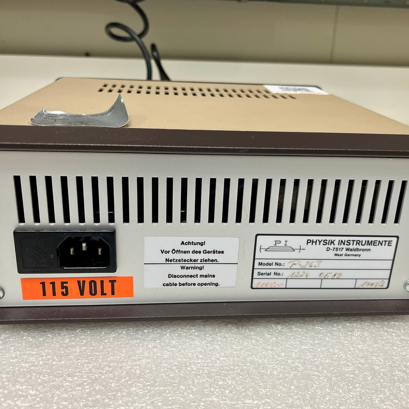 Physik Instrumente P 263 High Voltage Power Supply