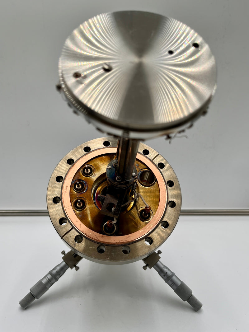 PHI 10 504 UHV Sample Manipulator