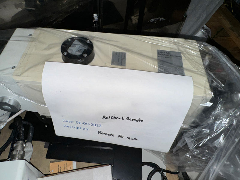KLA / Leica 302303 Microscope