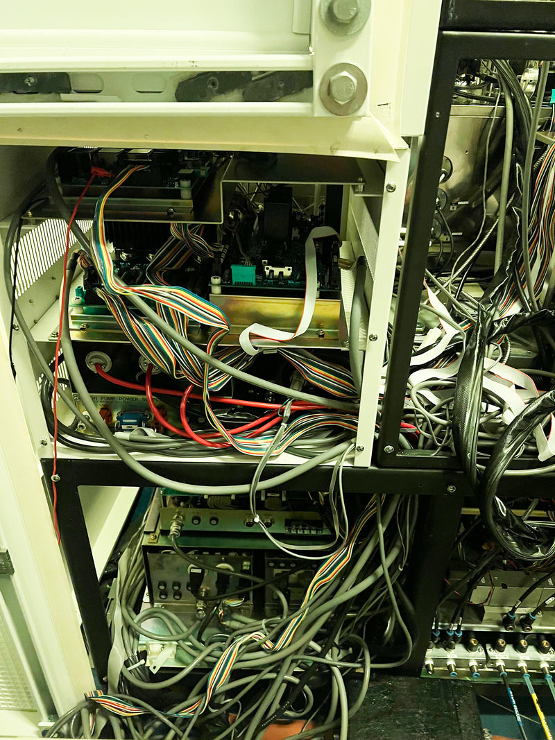 Hitachi S 8800 CD-SEM (Critical Dimension Scanning Electron Microscope)