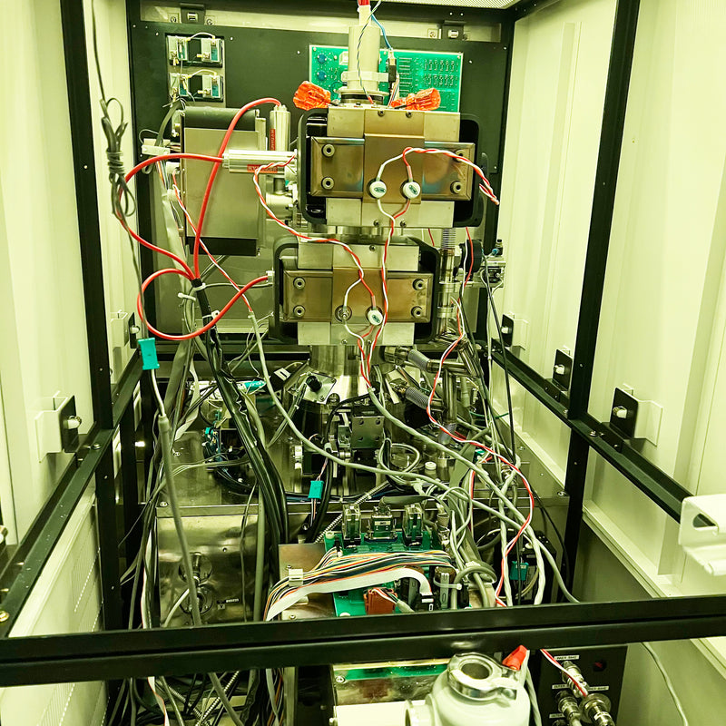 Hitachi S 8800 CD-SEM (Critical Dimension Scanning Electron Microscope)