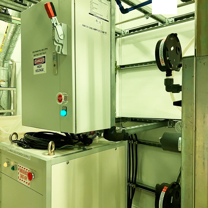 Hitachi S 8800 CD-SEM (Critical Dimension Scanning Electron Microscope)