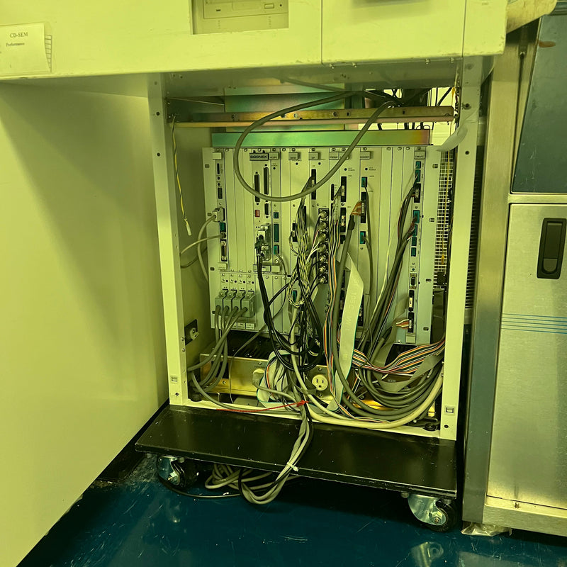 Hitachi S 8800 CD-SEM (Critical Dimension Scanning Electron Microscope)