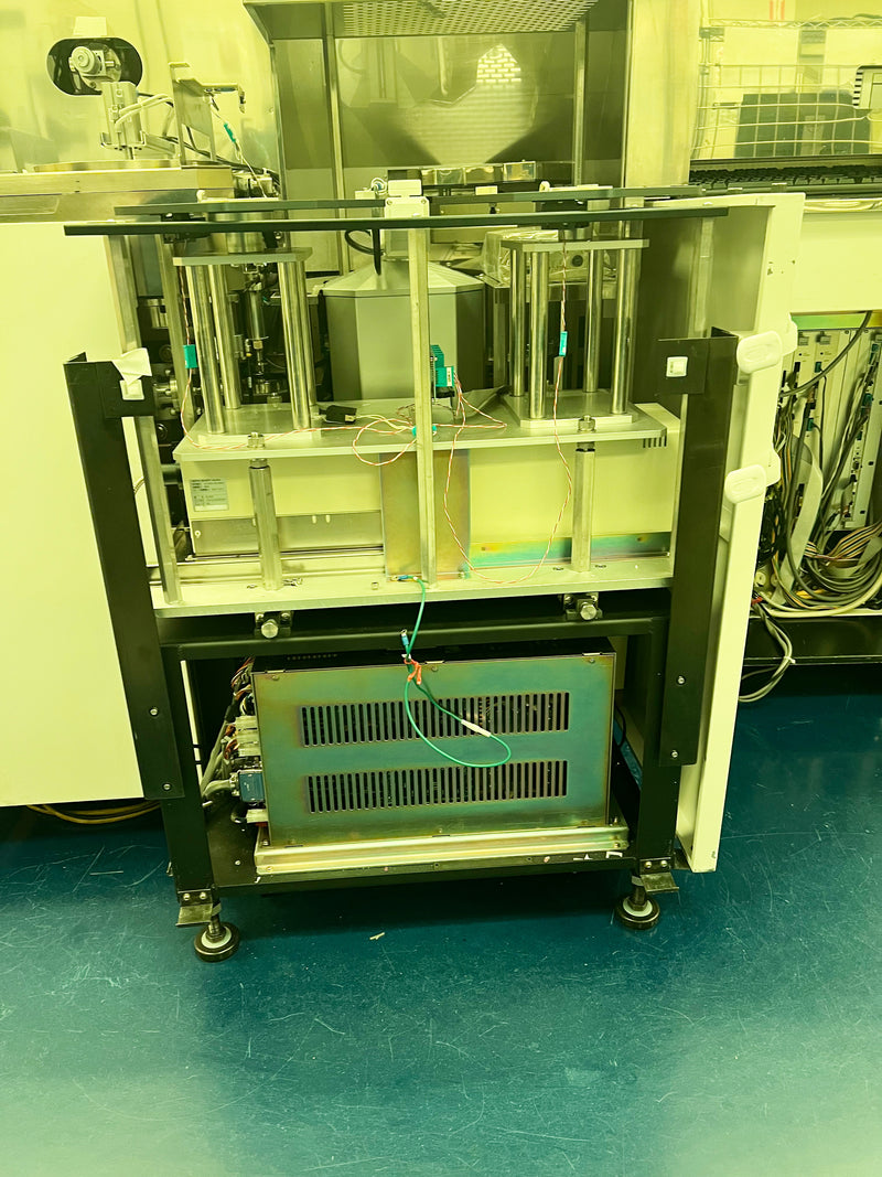 Hitachi S 8800 CD-SEM (Critical Dimension Scanning Electron Microscope)