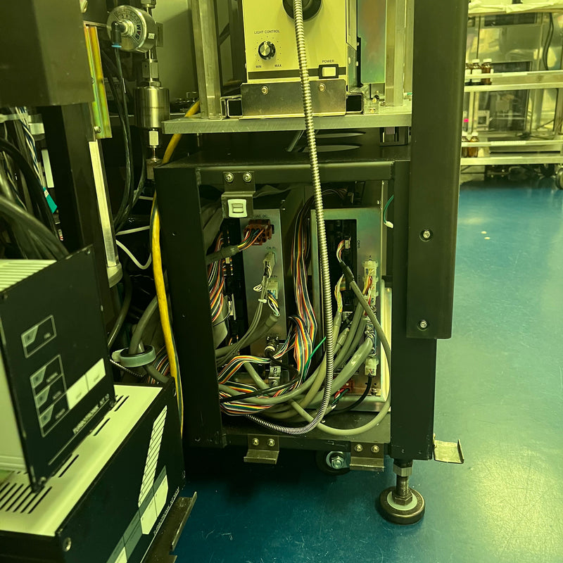 Hitachi S 8800 CD-SEM (Critical Dimension Scanning Electron Microscope)