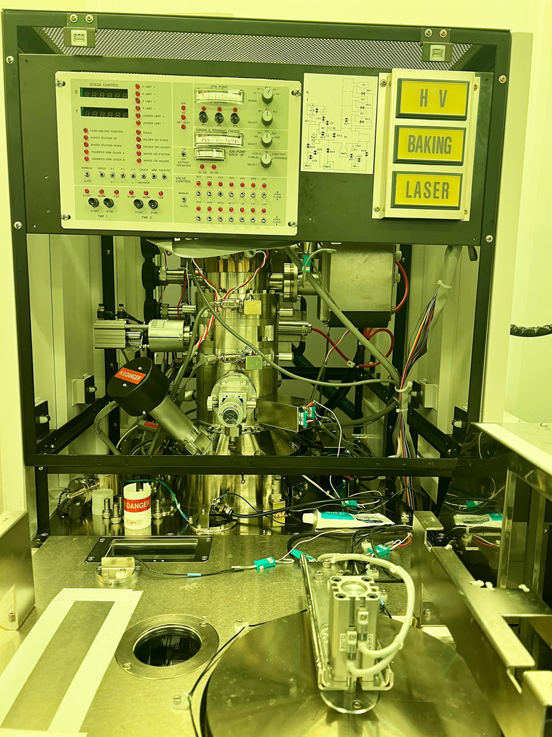 Hitachi S 8800 CD-SEM (Critical Dimension Scanning Electron Microscope)