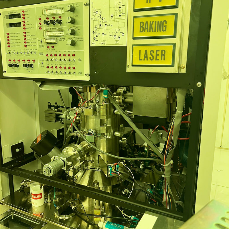 Hitachi S 8800 CD-SEM (Critical Dimension Scanning Electron Microscope)