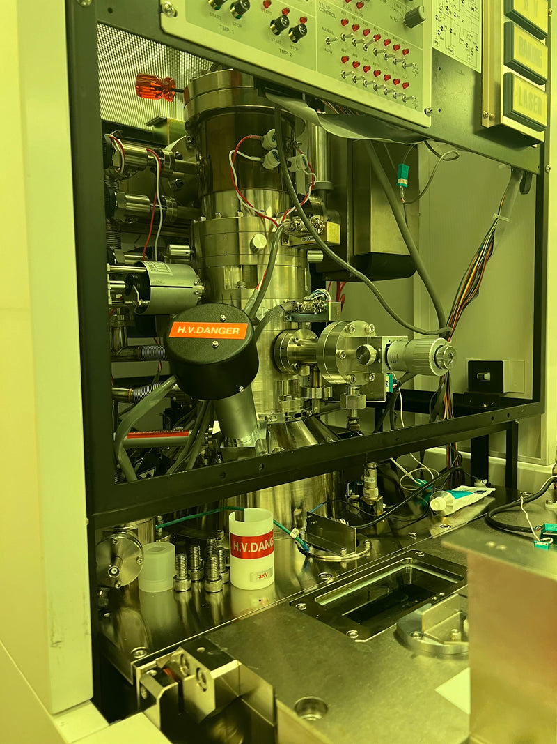 Hitachi S 8800 CD-SEM (Critical Dimension Scanning Electron Microscope)