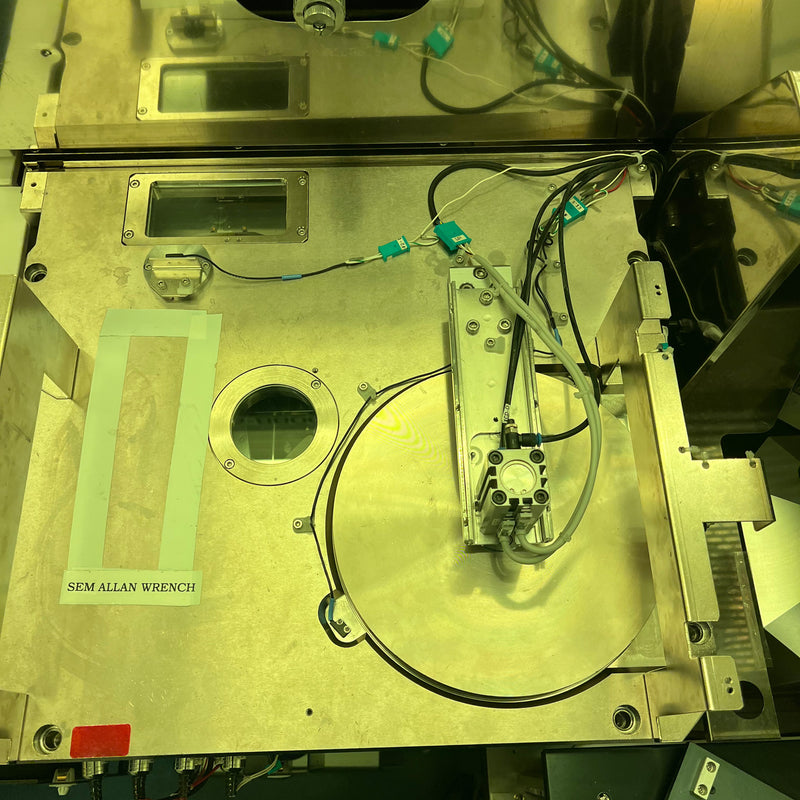 Hitachi S 8800 CD-SEM (Critical Dimension Scanning Electron Microscope)