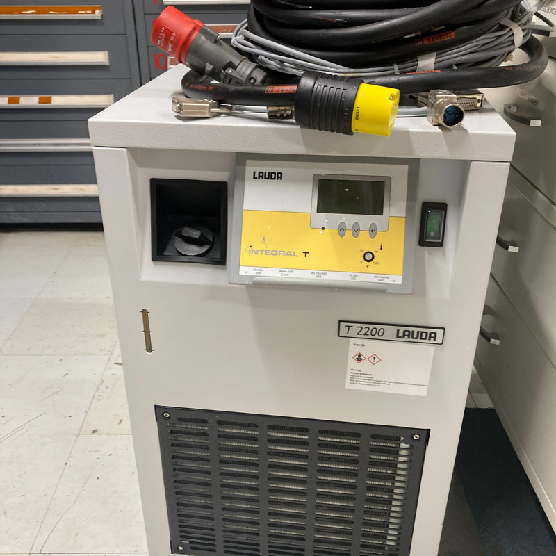 Pfeiffer / Alcatel Adixen AMS 200 DRIE