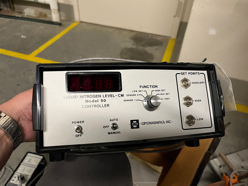 Janis Model 10 CNDT Optical Cryostat