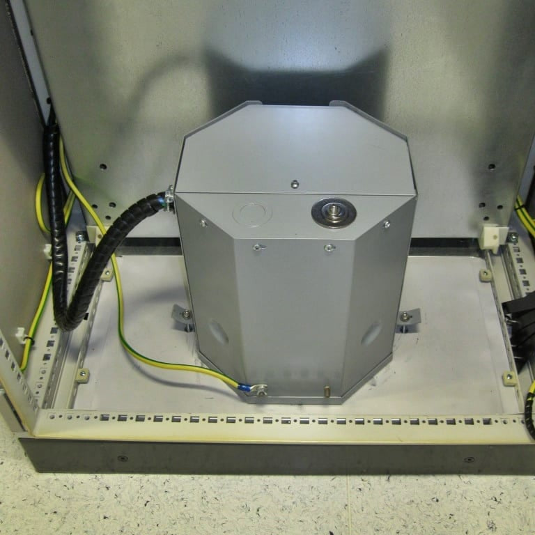 Veeco RF 350 S Ion Beam Etcher (IBE)