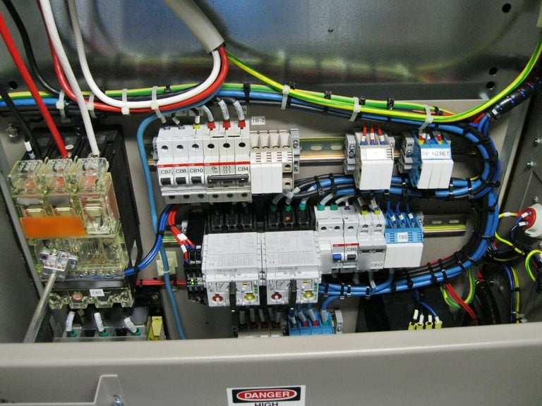 Veeco RF 350 S Ion Beam Etcher (IBE)